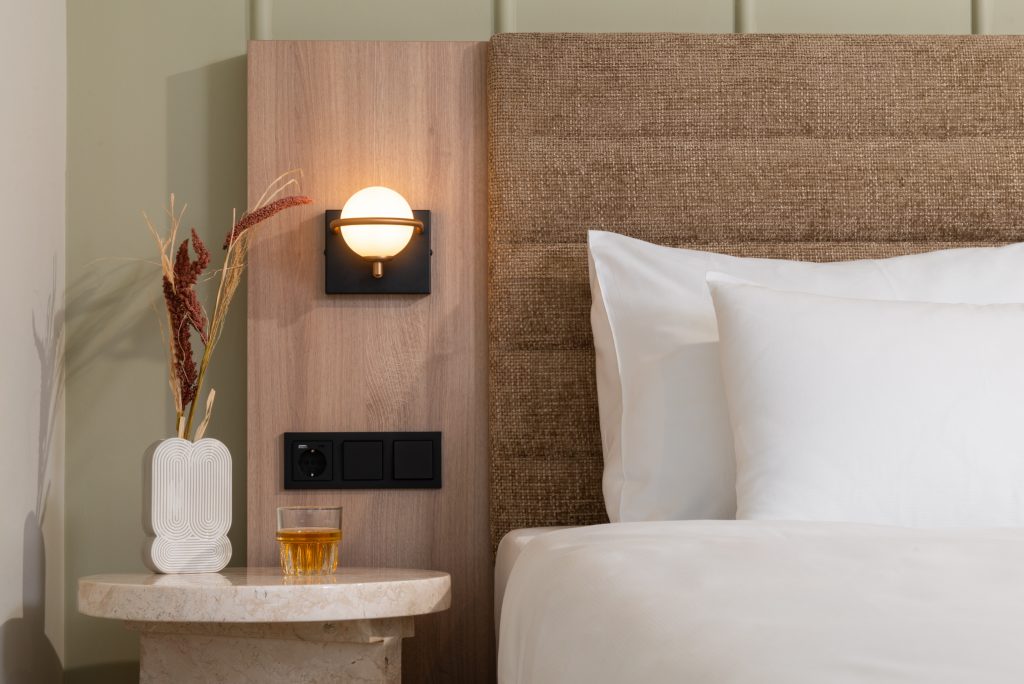 Sophisticated penthouse room at master Mirabell, offering style and comfort.